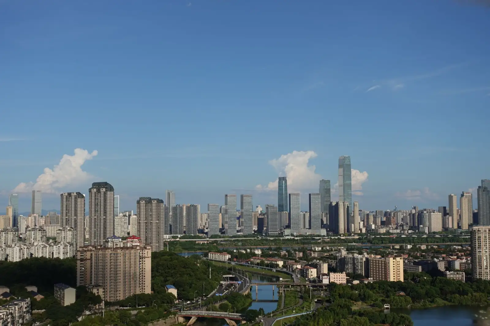 济南电子元件选型指南：如何匹配制造企业生产设备需求