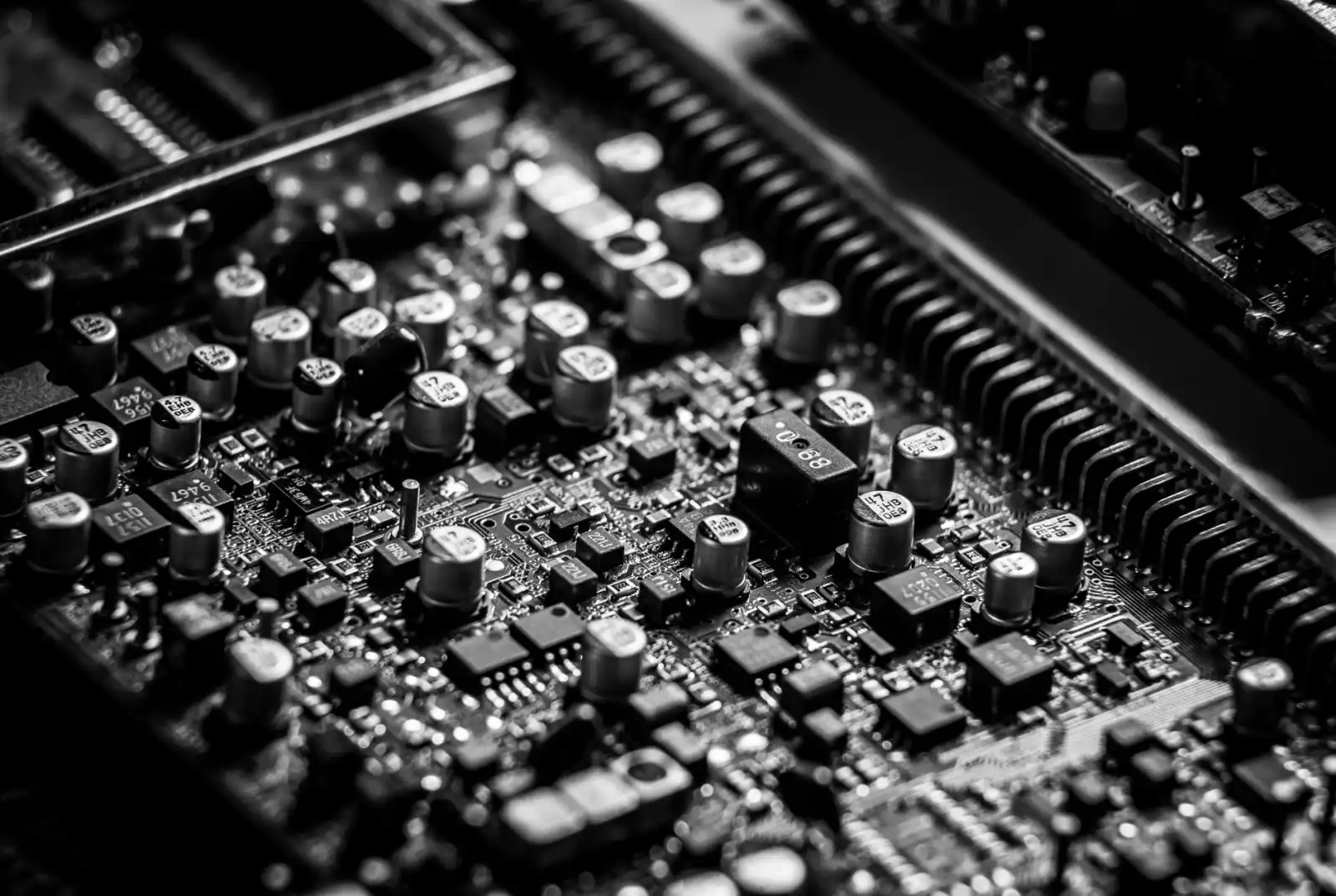 济南哲通电子科技解读2025电子元件选型三大技术趋势正文配图 1